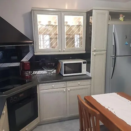 Apartman Syrigos Family 80 Sq.m On Naxos Town *