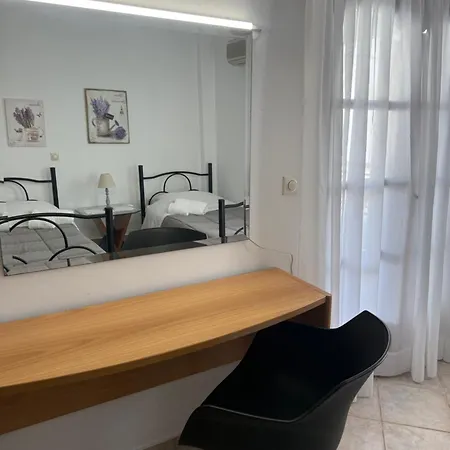 Syrigos Family 80 Sq.m On Naxos Town Apartman *